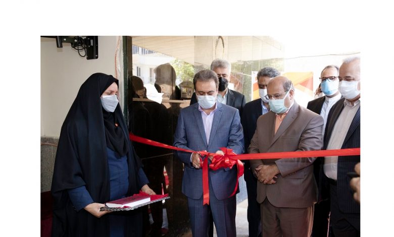 افتتاح مرکز واکسیناسیون کووید 19 بانک ملت با حضور فرمانده عملیات مدیریت کرونا استان تهران