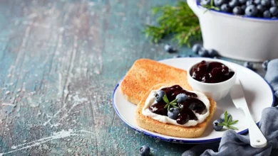 10 ترکیب خوشمزه صبحانه با پنیر و مربا