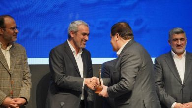 قدردانی وزیر اقتصاد از بانك ملت به عنوان بانك پیشگام بورس كالای ایران