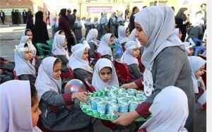 توزیع شیر رایگان بین ۵۴۰ هزار دانش‌آموز تهرانی
