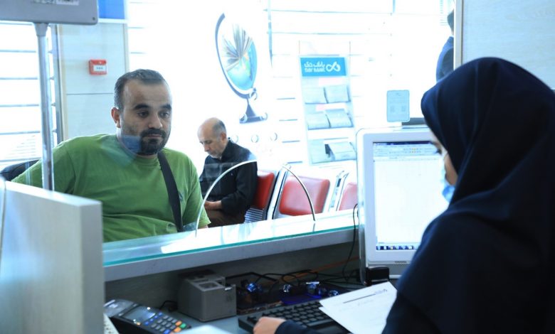 افزایش ساعت کاری شعب منتخب بانک دی برای فروش ارز اربعین