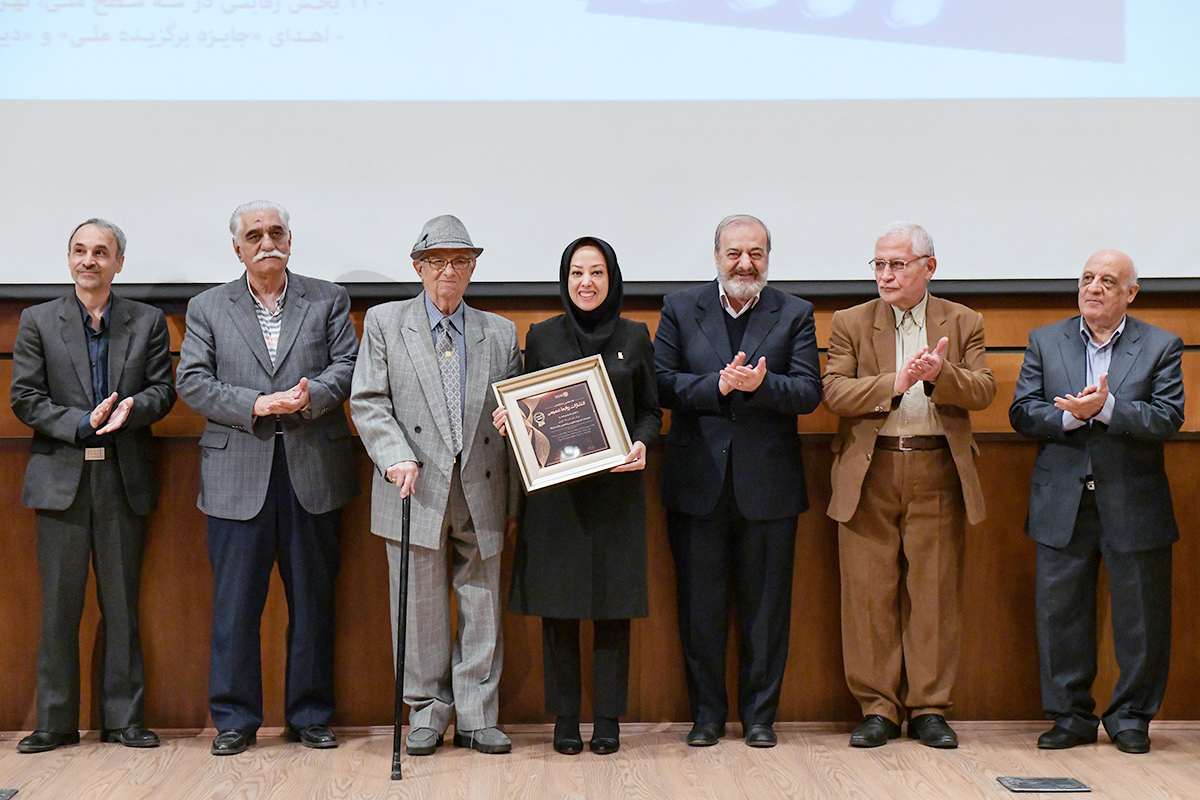 روابط‌عمومی بانک پاسارگاد جوایز هفدهمین جشنواره ملی انتشارات روابط‌ عمومی را دِرو کرد