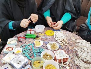 مشاغل خانگی و درآمد زایی