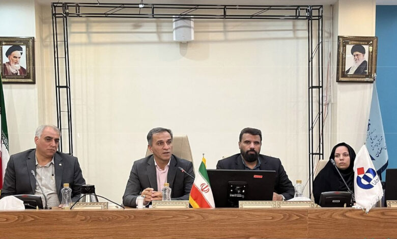 گردهمایی بیمه دانا و آموزش و پرورش اصفهان