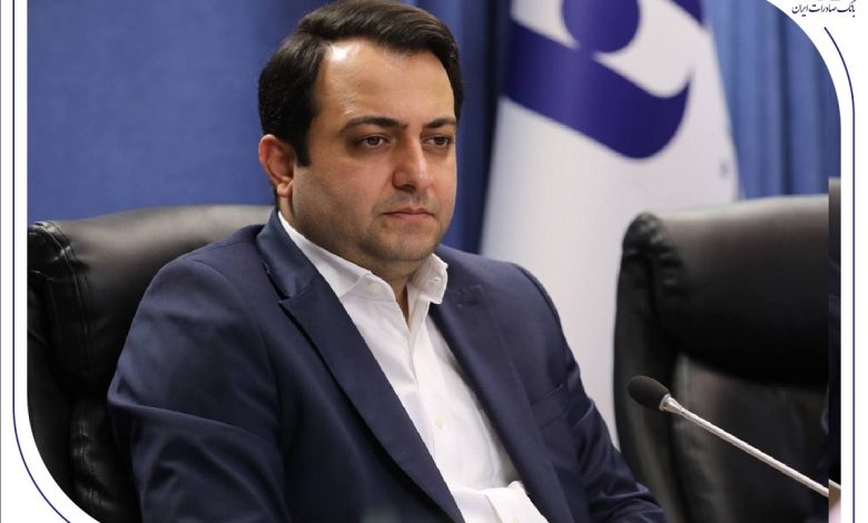 ​محسن سیفی عنوان کرد: اصلاح ساختارهای مالی و فناورانه، رمز پایداری و رقابت‌پذیری بانک صادرات ایران