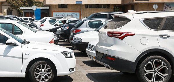 بازار همچنان تحت فشار تقاضا