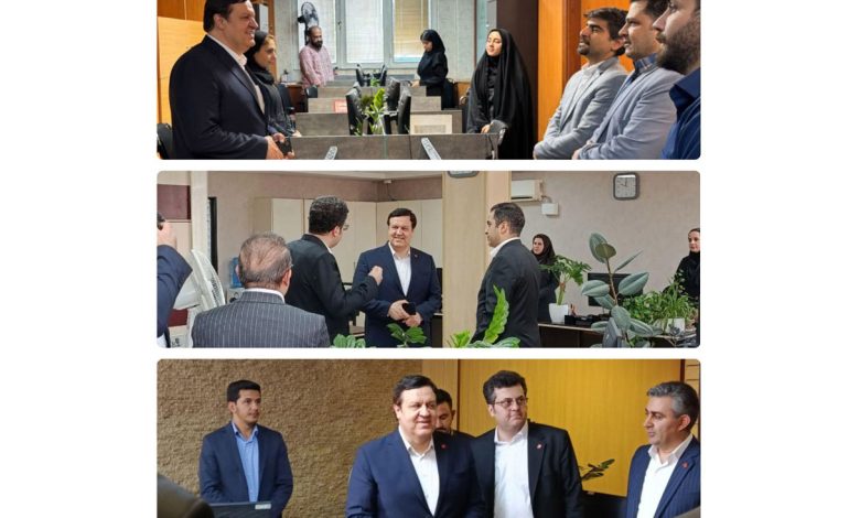 بازدید میدانی مدیرعامل بانك ملت از واحدهای پشتیبان و خدمات رسان و مركز پاسخگویی به مشتریان