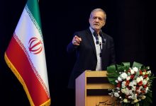 رئیس جمهور: اگر نخبگان به میدان بیایند دشمن هیچ غلطی نمی‌تواند بکند