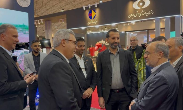 بازديد معاون معدنی وزیر صمت از غرفه چادرملو در متافو تبريز