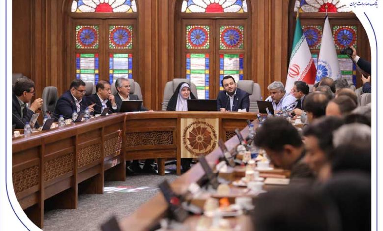 بانک صادرات ایران با روشهای نوین تأمین مالی، گره تولید را باز میکند