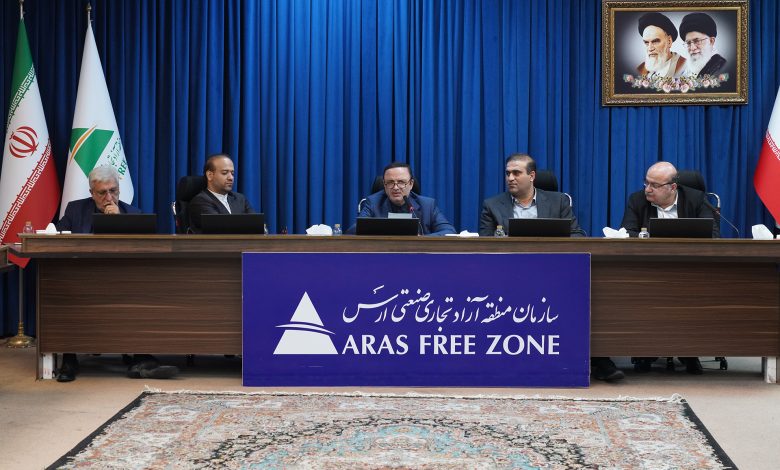 دبیر شورایعالی مناطق آزاد: حل مشکلات فعالین اقتصادی ارس در اولویت است