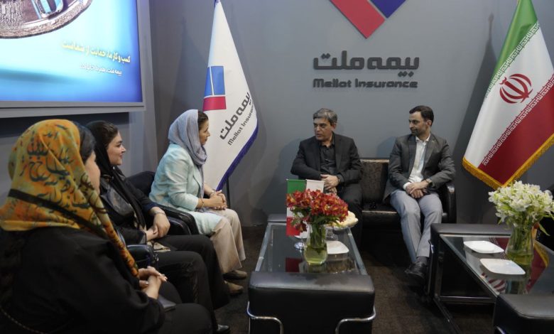 دیدار و گفتوگوی محمدرضا فرهادیپور با جمعی از نمایندگان شرکت بیمه ملت
