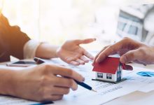 راهنمای نکات حقوقی مشاور املاک: 10 گام حیاتی برای معامله‌ای ایمن