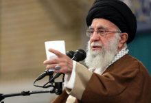 رهبر انقلاب: ملّت ایران، خود را و همّت و هویت خود را به رخ دشمنان کشید و این هشداری به سیاستمداران آمریکا بود