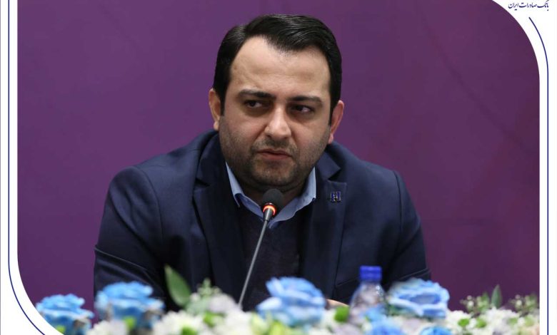 محسن سیفی: بانک صادرات ایران به‌دنبال تعامل راهبردی و پایدار با صنعت پتروشیمی است