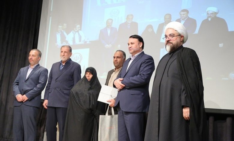 مراسم گرامیداشت هفته دفاع مقدس و یادواره 43 شهید بانک سپه برگزار شد